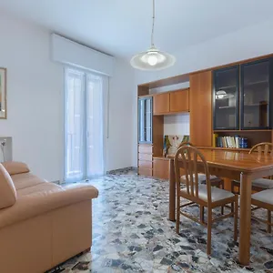 https://a-500-mt-dalla-certosa-apartment.emilia-romagnahotels.net